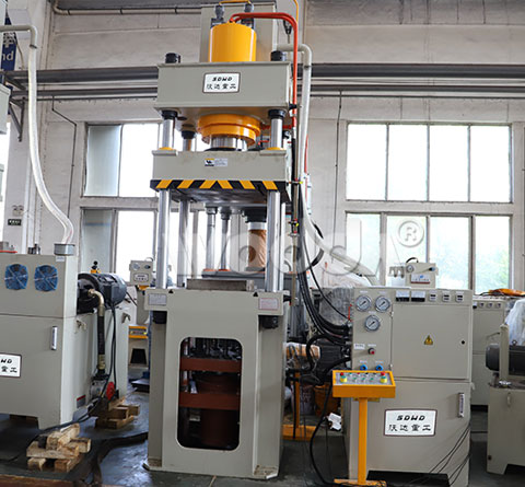 200噸四(si)柱拉伸液壓機-200噸(dun)拉伸機