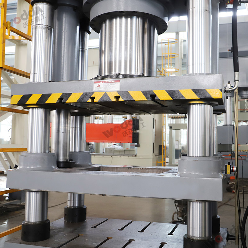 牛羊舔磚液壓機廠家-500噸四柱液壓機價格 牛羊舔磚液壓機廠家-500噸四柱液壓機價格