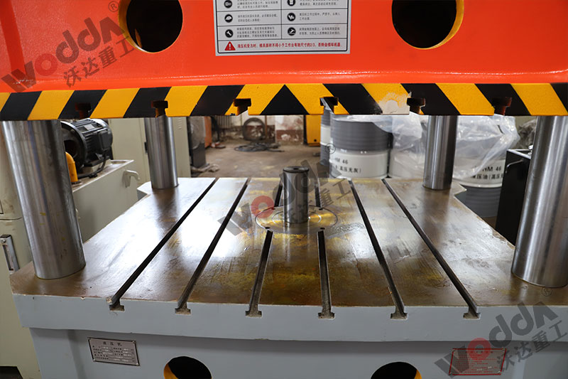 315噸國标液壓機 315噸國标液壓機