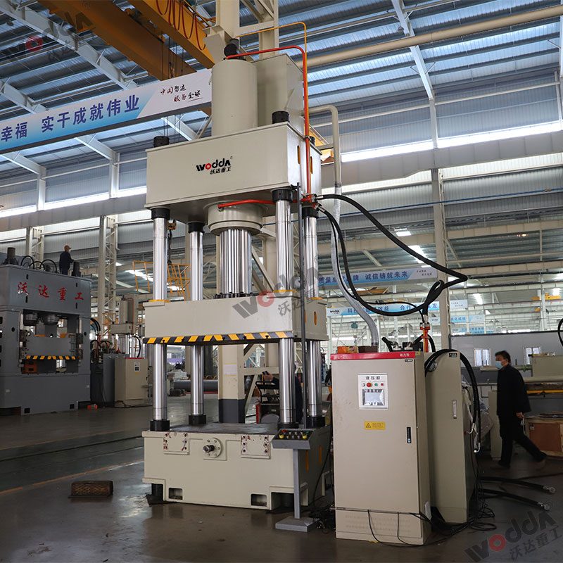 500噸四柱液壓機 500噸四柱液壓機