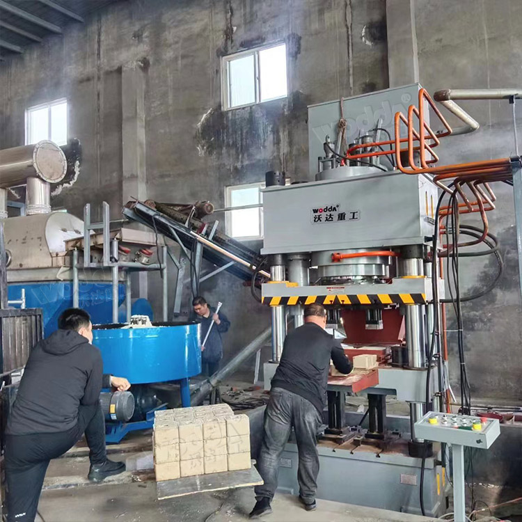 630噸鹽磚機 630噸鹽磚機