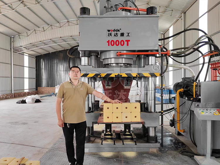 1000噸鹽磚機 1000噸鹽磚機