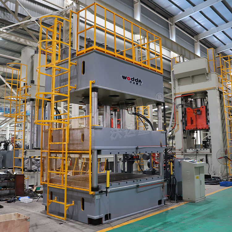 汽車内飾件模壓機車間試機 汽車内飾件模壓機車間試機