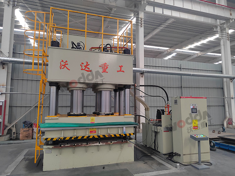 1250噸壓濾機濾闆成型液壓機(圖3) 1250噸壓濾機濾闆成型液壓機(圖3)