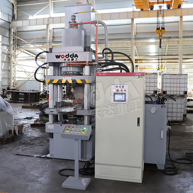 315噸粉末成型壓力機試機 315噸粉末成型壓力機試機