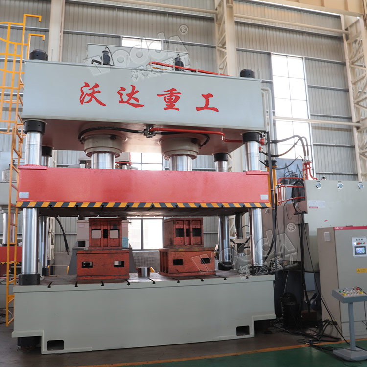 1000噸四柱液壓機 1000噸四柱液壓機