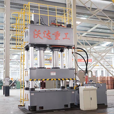 九腳托盤(pan)熱壓成型(xing)液壓機_800噸(dun)四柱液壓(ya)機