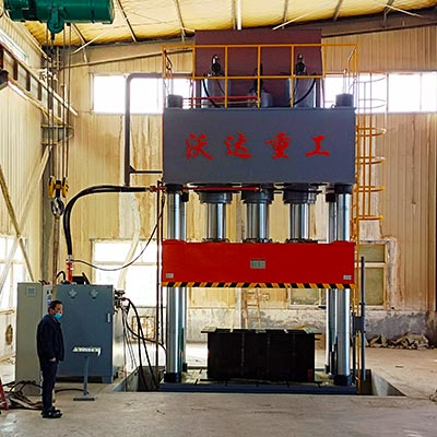 1500噸四(si)柱液壓機_SMC玻璃(li)鋼乒乓球桌闆(pan)台面模壓成型(xing)油壓機