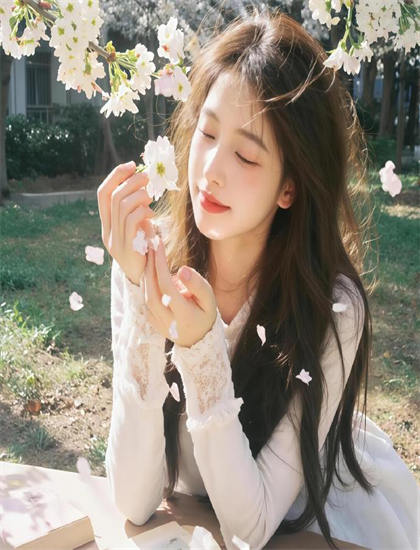 非主流的《换体男女》市场表现对比：票房成绩与口碑关系，在线播放